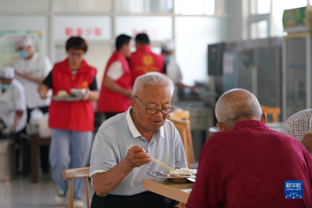 双扣扑克牌四人玩法